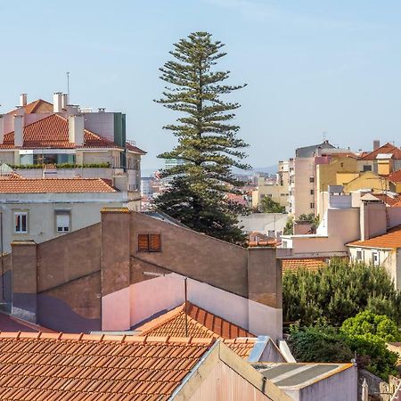 Renovated Sunny Apartment With Amazing Sunset Balcony , By Timecooler Lisbon Luaran gambar