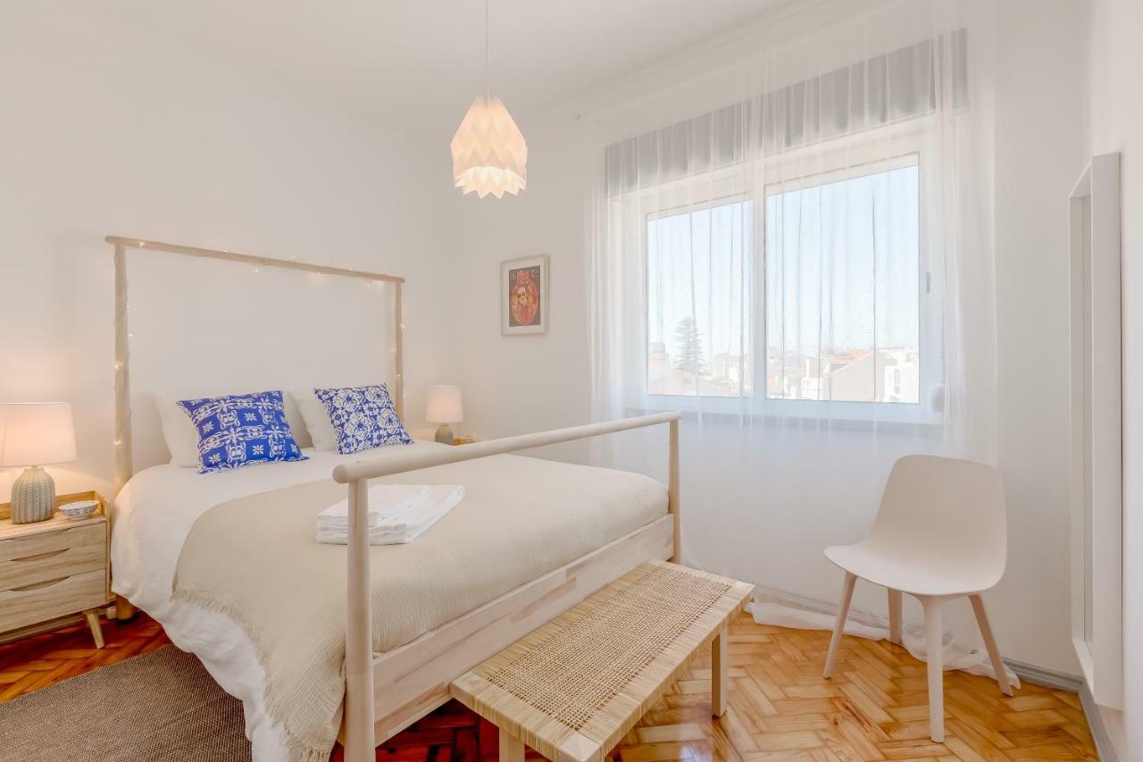 Renovated Sunny Apartment With Amazing Sunset Balcony , By Timecooler Lisbon Luaran gambar