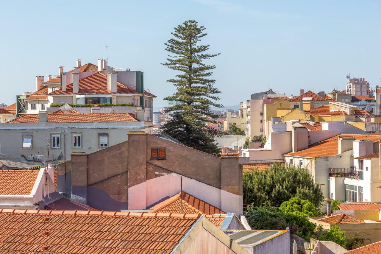 Renovated Sunny Apartment With Amazing Sunset Balcony , By Timecooler Lisbon Luaran gambar